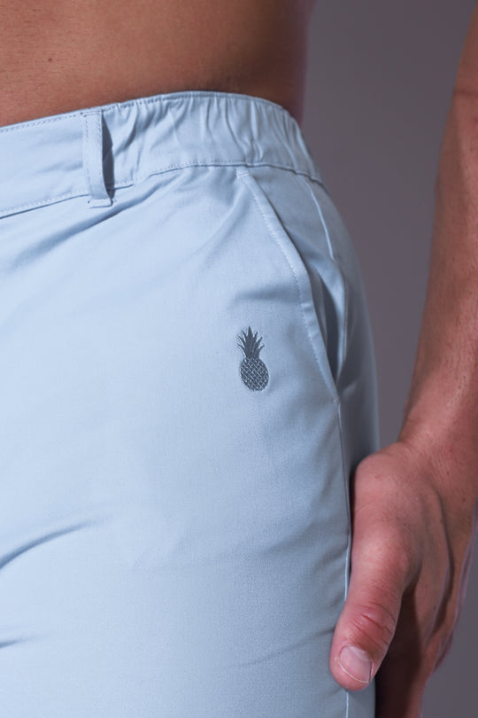 Muscle-fit Men's 4'' Stretchy Chino Shorts - Light Blue