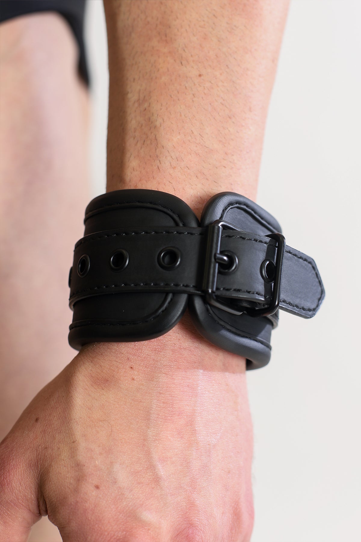 Captor Wrist Cuffs