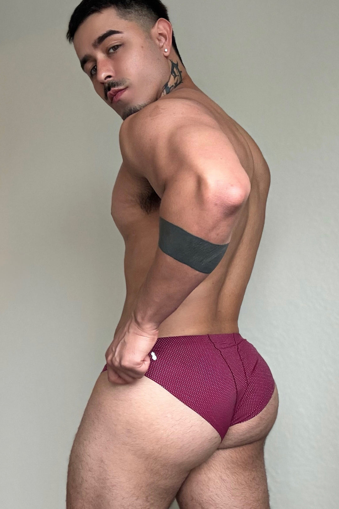 Shimmer Knit Seamless Briefs - Maroon